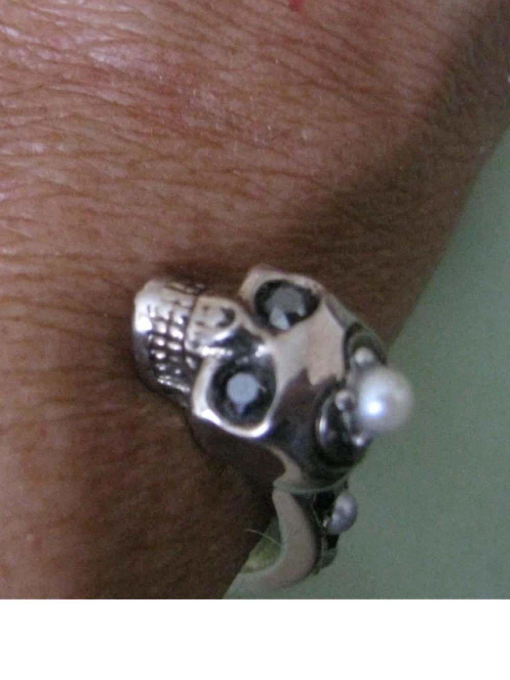 ❌SOLD!! ❌ Alexander McQueen Silver Skull Open Cuff Bracelet -marcasite and pearl - Picture 2 of 9